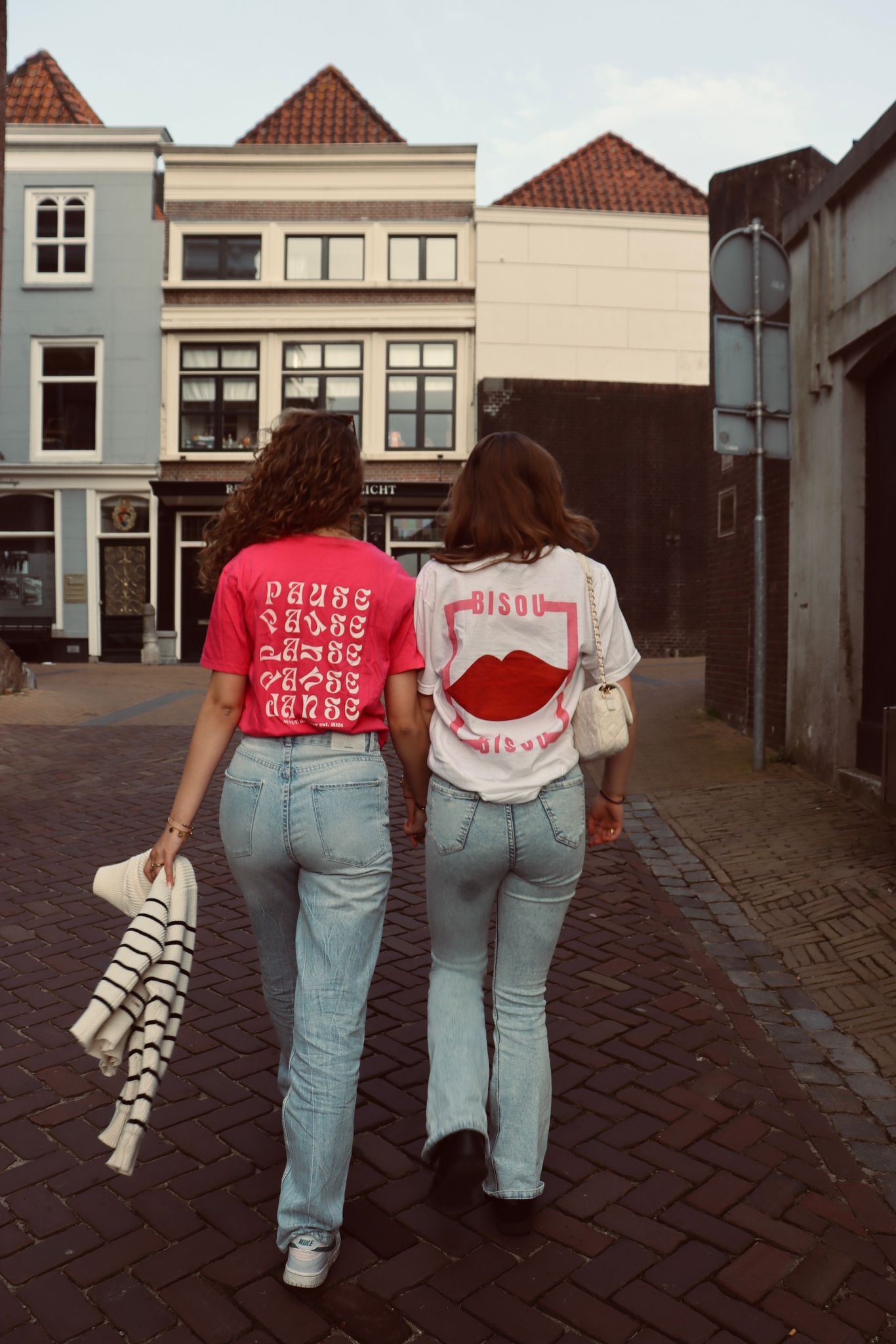 mave the brand girls wearing cute shirts roze shirt met print achterkant